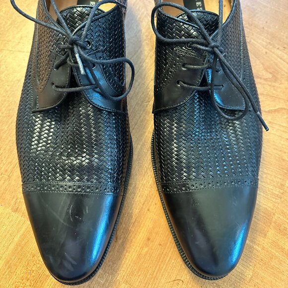 Mezlan Leather Dress shoes, Herringbone, Size 9.5
